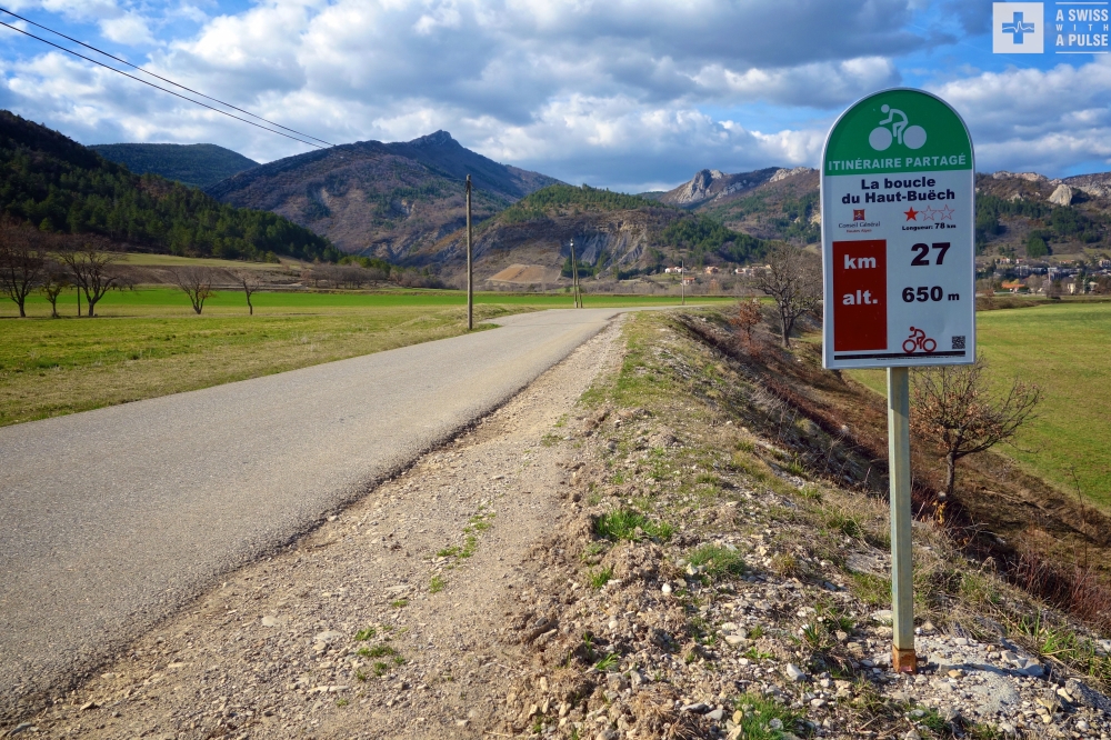 No wonder this départementale is part of an official bike route on my 5 day ultralight bike touring adventure in France