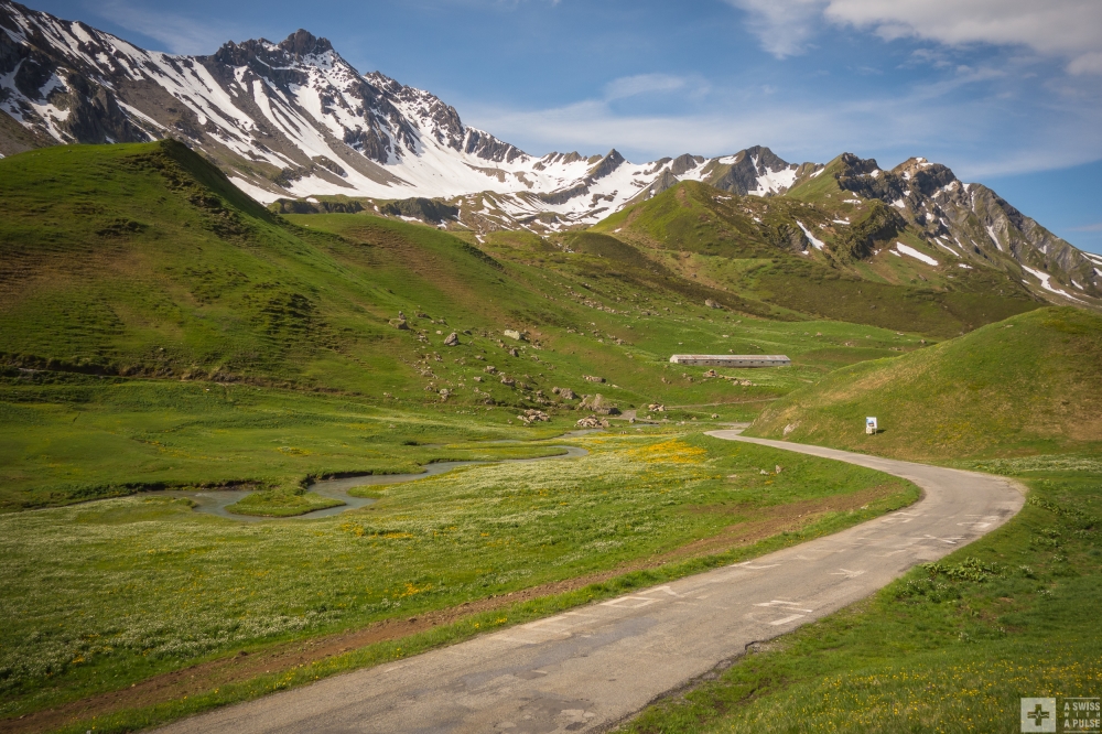 Cycling in the Alps: Tour du Mont Blanc in ultralight touring mode