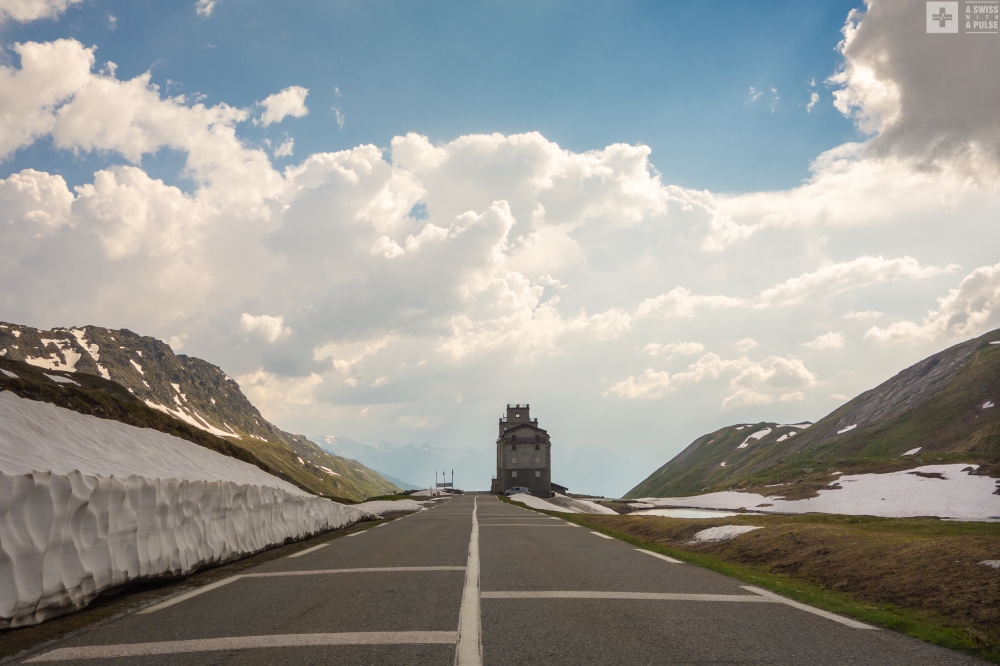 Cycling in the Alps: Tour du Mont Blanc in ultralight touring mode